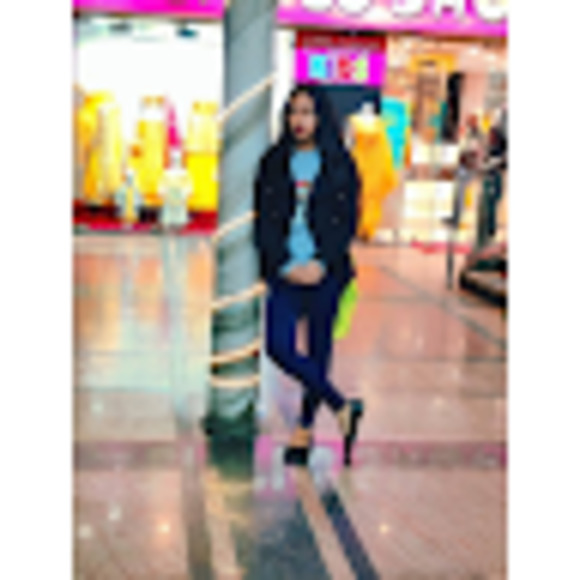 Meet your Posher, Anshika - Picture 1 of 1